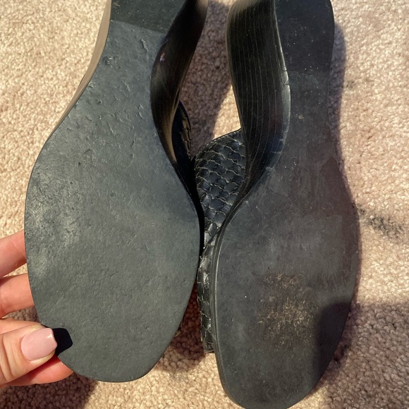 Etienne Aigner leather platform sandals - Picture 4 of 6